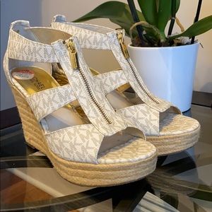 Micheal Kors Wedges